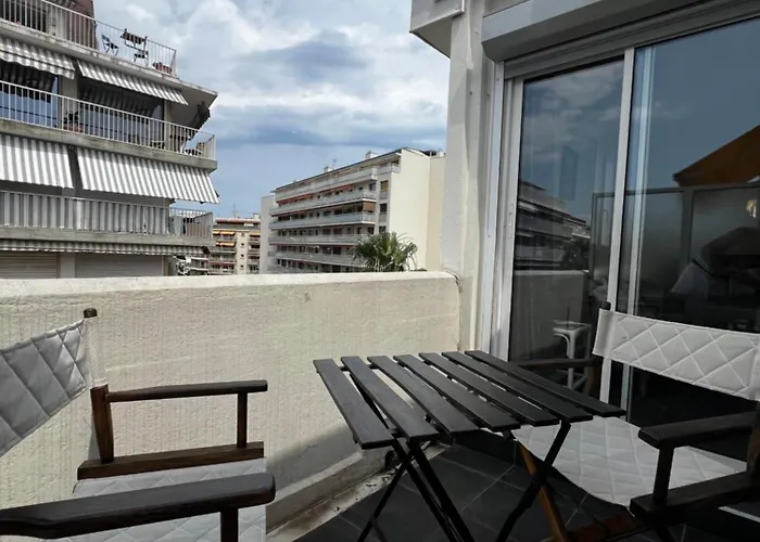 Juan Les Pins 2br Sunny Floor 50m Apartment Antibes
