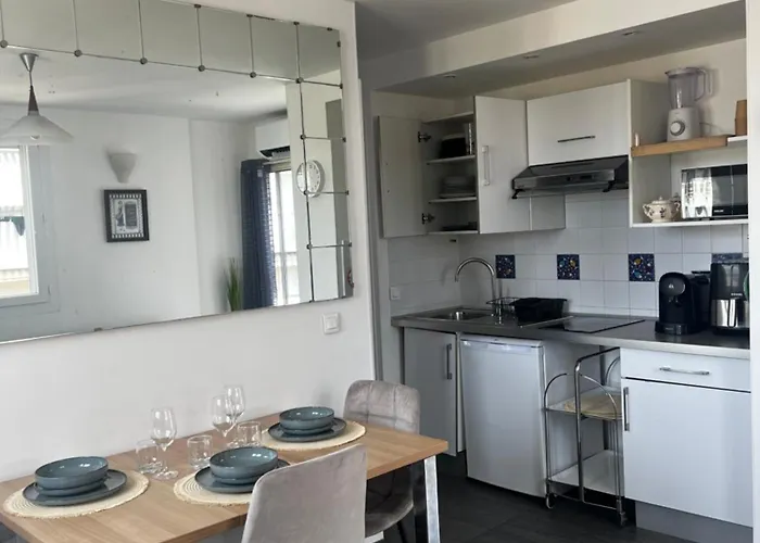 Juan Les Pins 2br Sunny Floor 50m Lejlighed