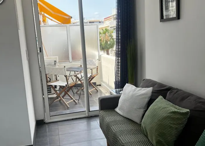 Juan Les Pins 2br Sunny Floor 50m Apartment Antibes