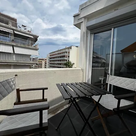 Juan Les Pins 2br Sunny Floor 50m Daire Antibes