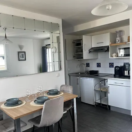 Juan Les Pins 2br Sunny Floor 50m Apartman